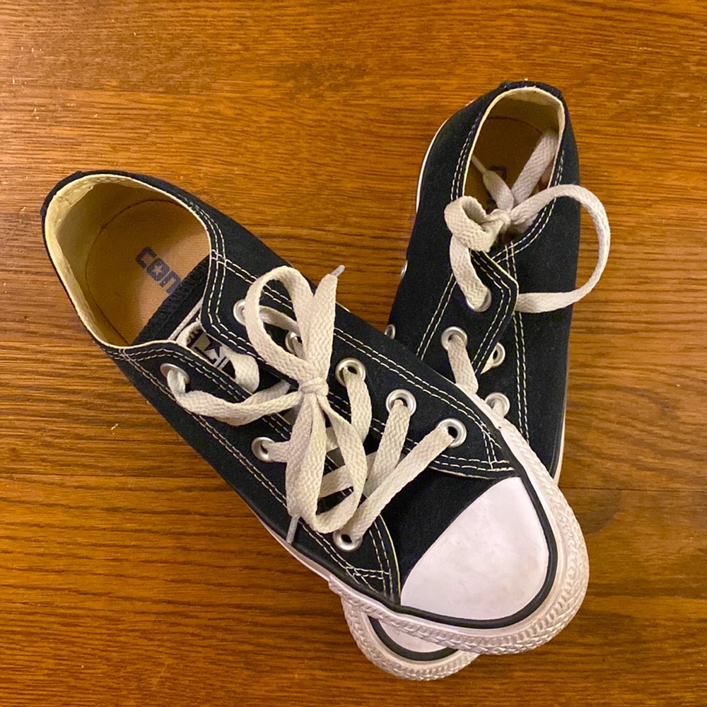 Converse Chuck Taylor Classic All Star Low Top Sneakers